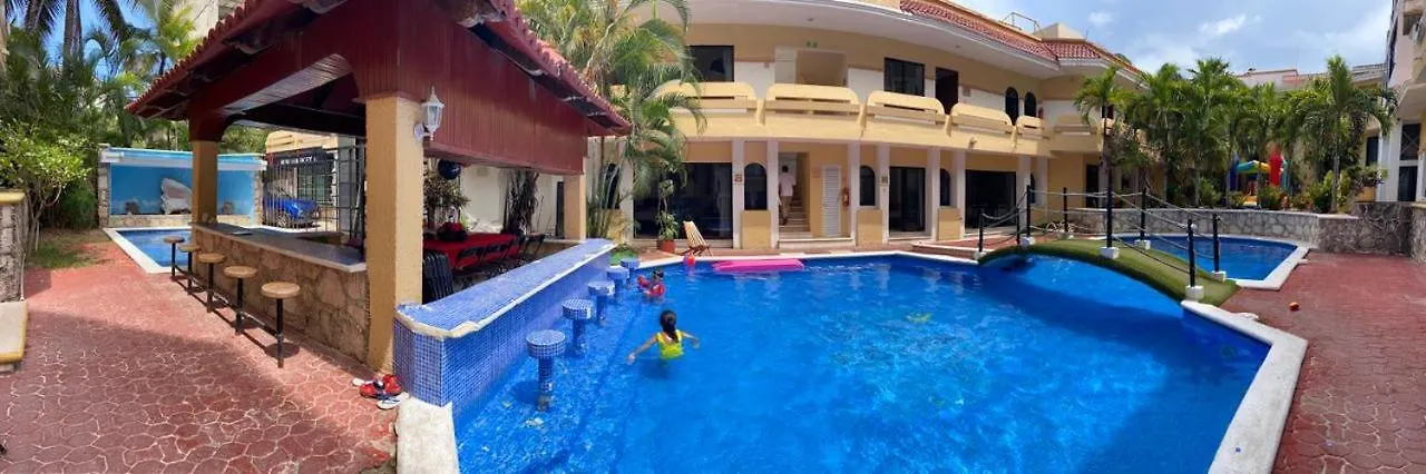 Hotel Vista Caribe بلايا ديل كارمن 3*,  المكسيك