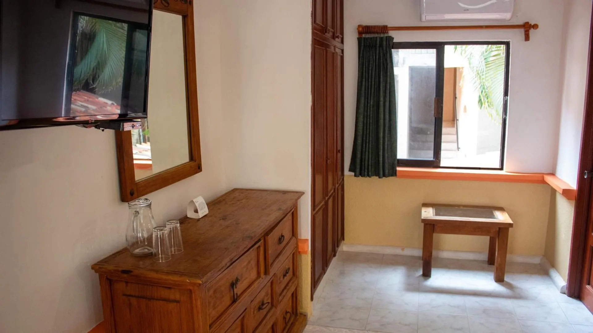 Hotel Vista Caribe Playa del Carmen 3*,